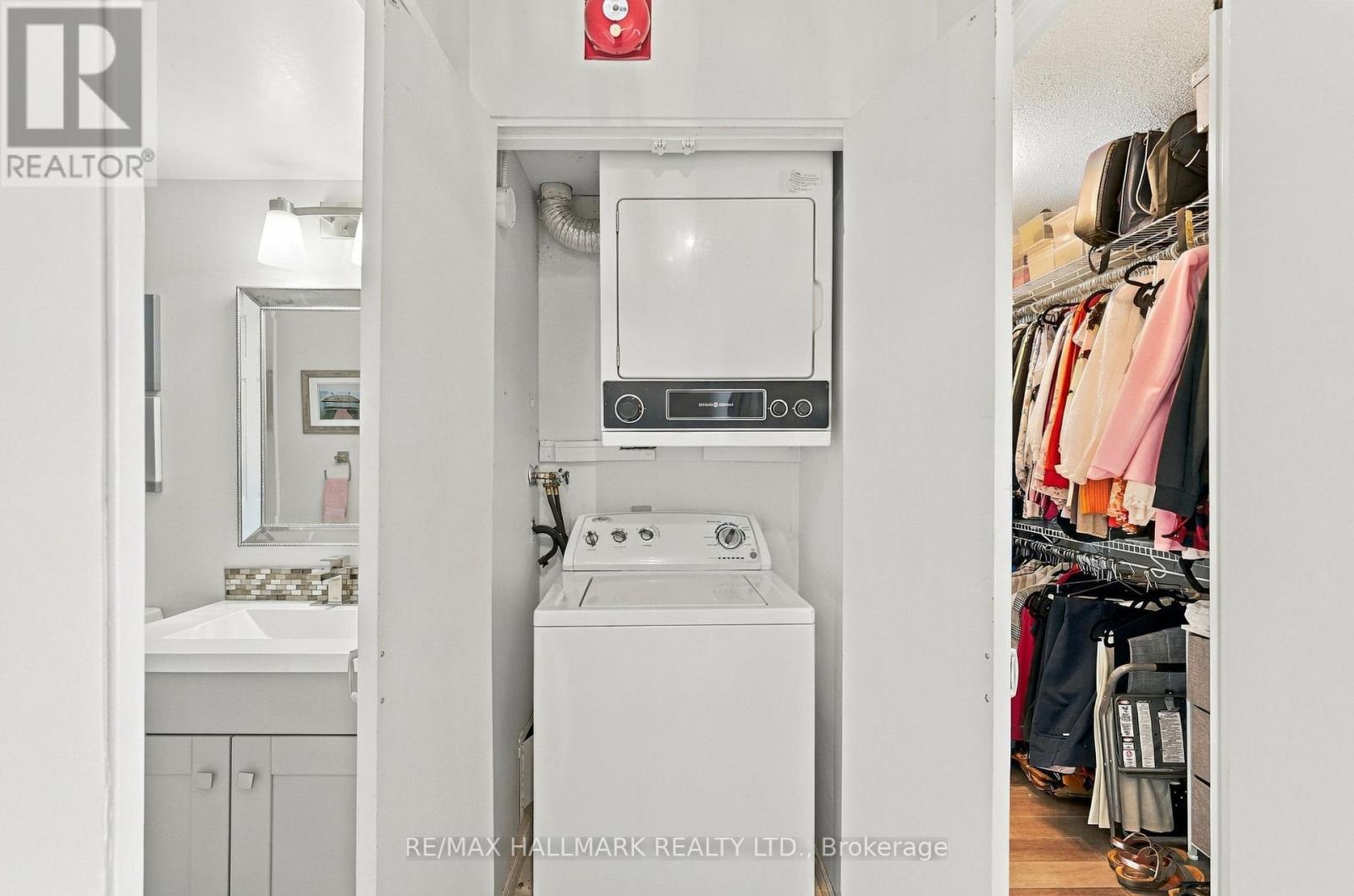 903 - 1485 Lakeshore Road E Property Photo 34
