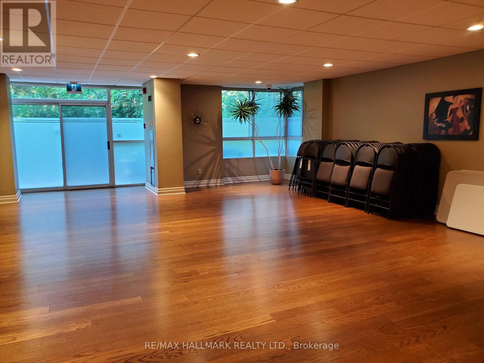 903 - 1485 Lakeshore Road E Property Photo 41