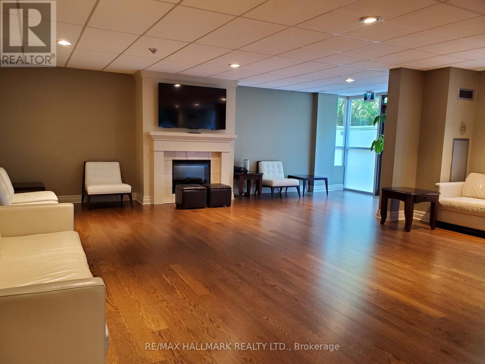 903 - 1485 Lakeshore Road E Property Photo 42