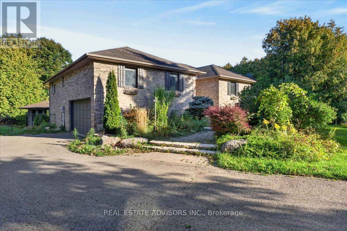 19 Mcconachie Crescent Property Photo 5