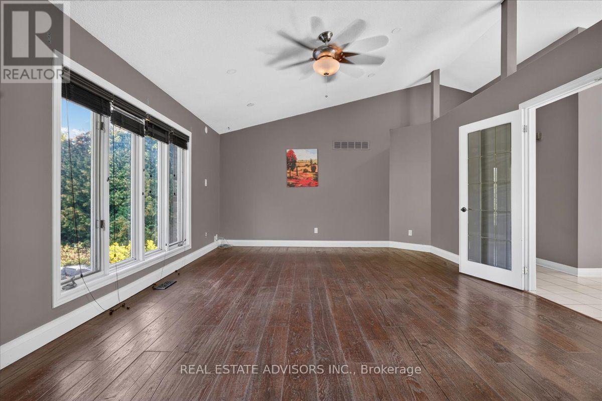 19 Mcconachie Crescent Property Photo 20