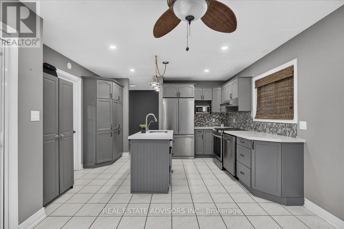 19 Mcconachie Crescent Property Photo 28