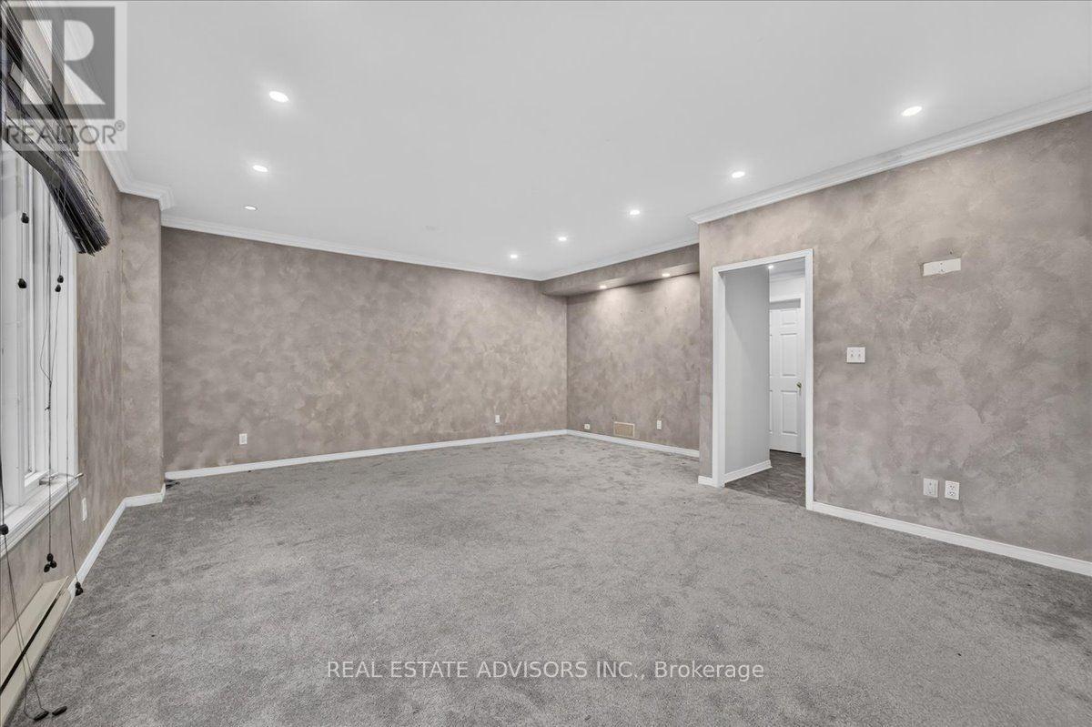 19 Mcconachie Crescent Property Photo 36