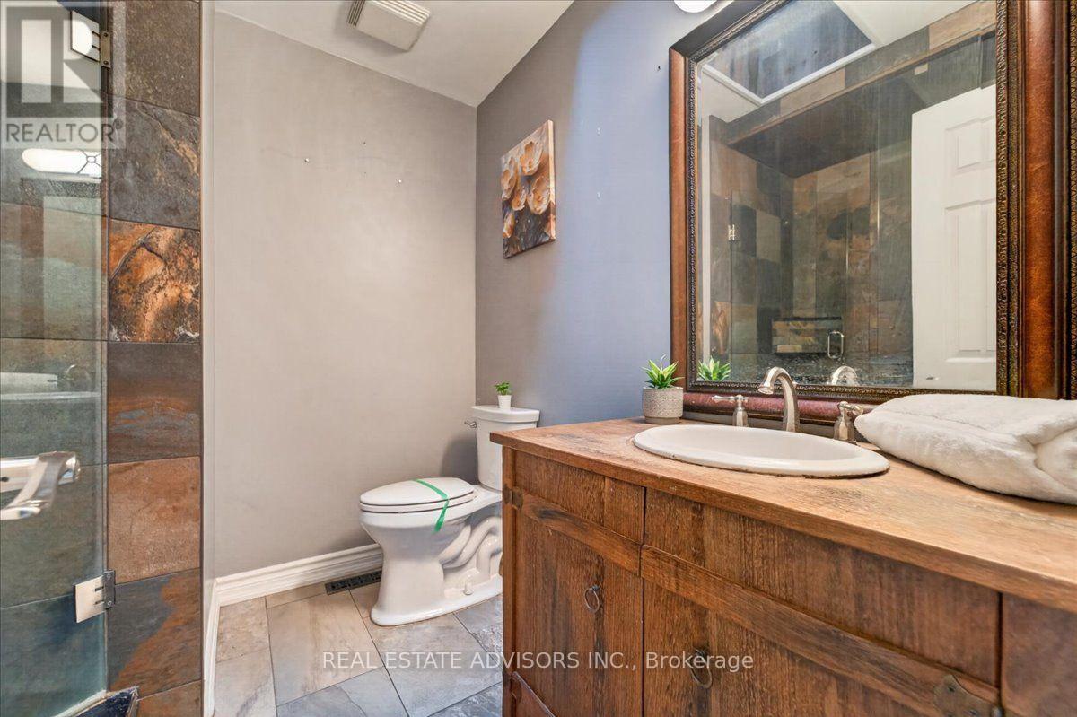19 Mcconachie Crescent Property Photo 37