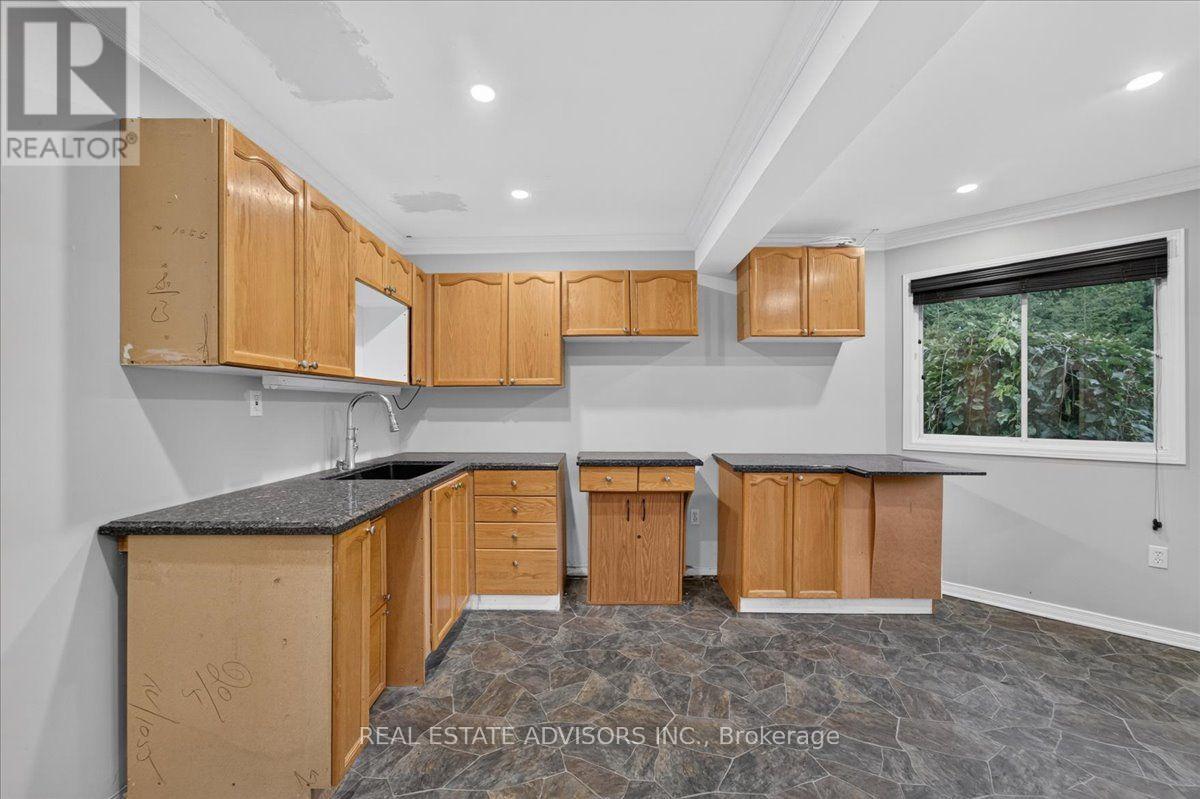 19 Mcconachie Crescent Property Photo 39