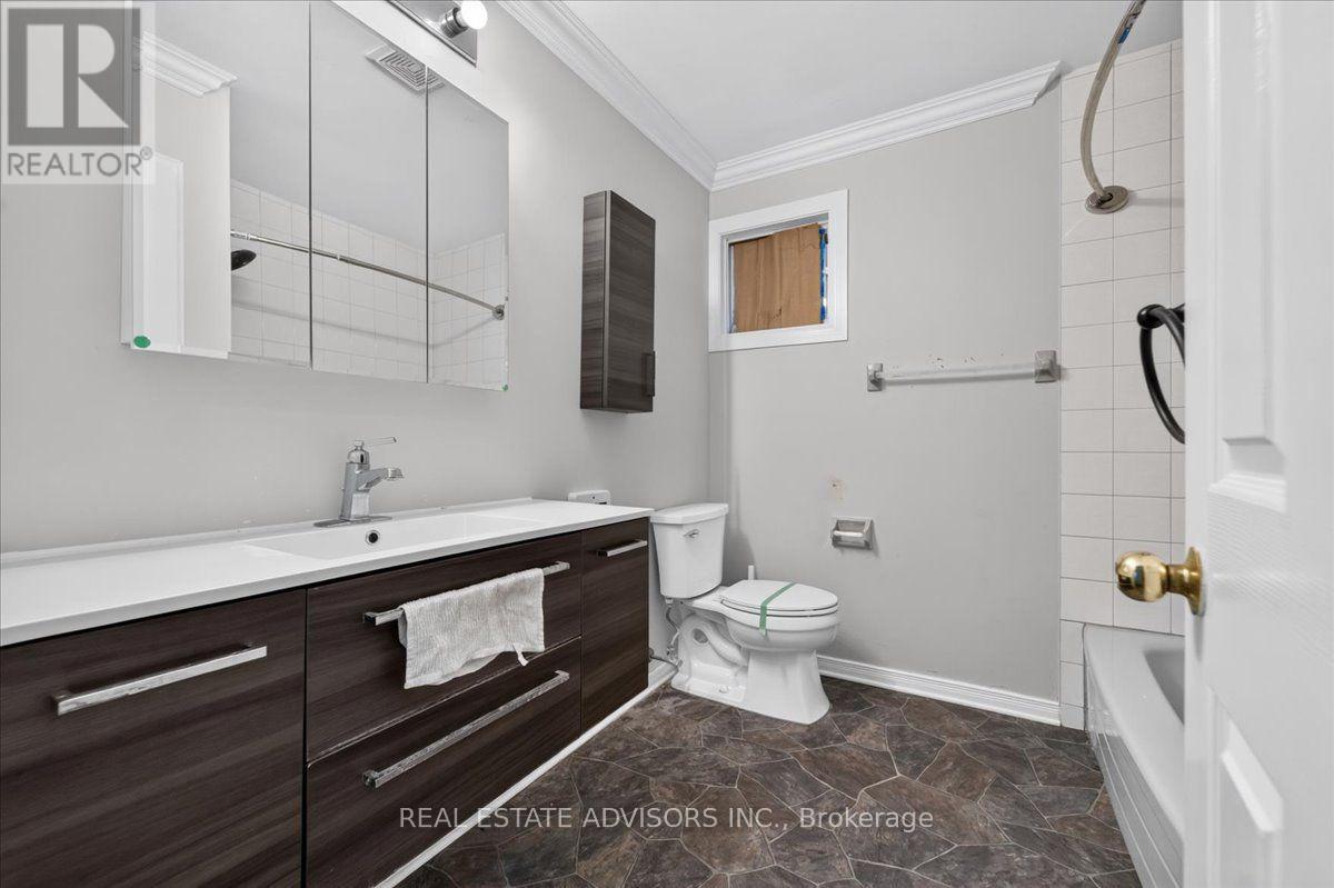 19 Mcconachie Crescent Property Photo 41
