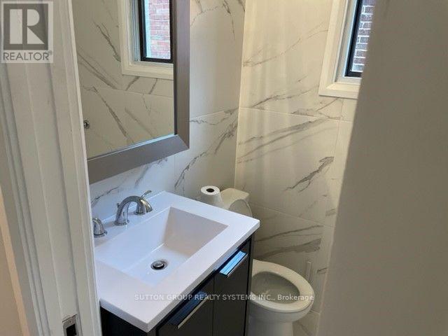 127 Bristol Avenue Property Photo 7