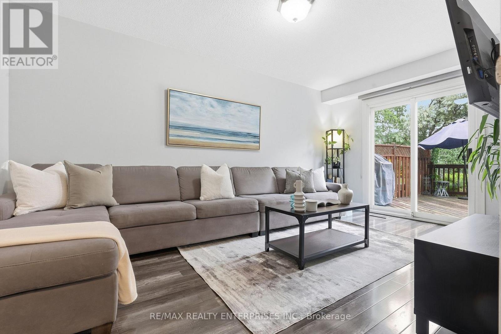 2506 Cobbinshaw Circle Property Photo 17