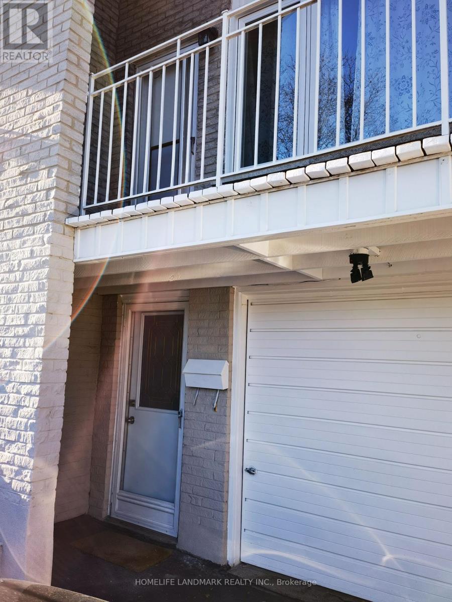 Lower - 2428 Cashmere Avenue Property Photo 1