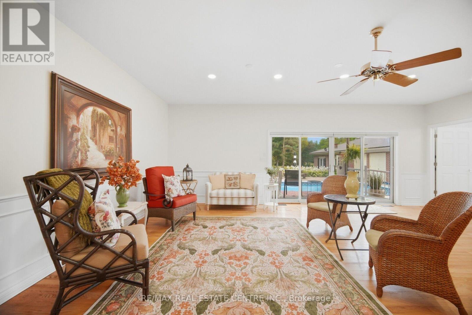 10245 Old Pine Crest Road Property Photo 15