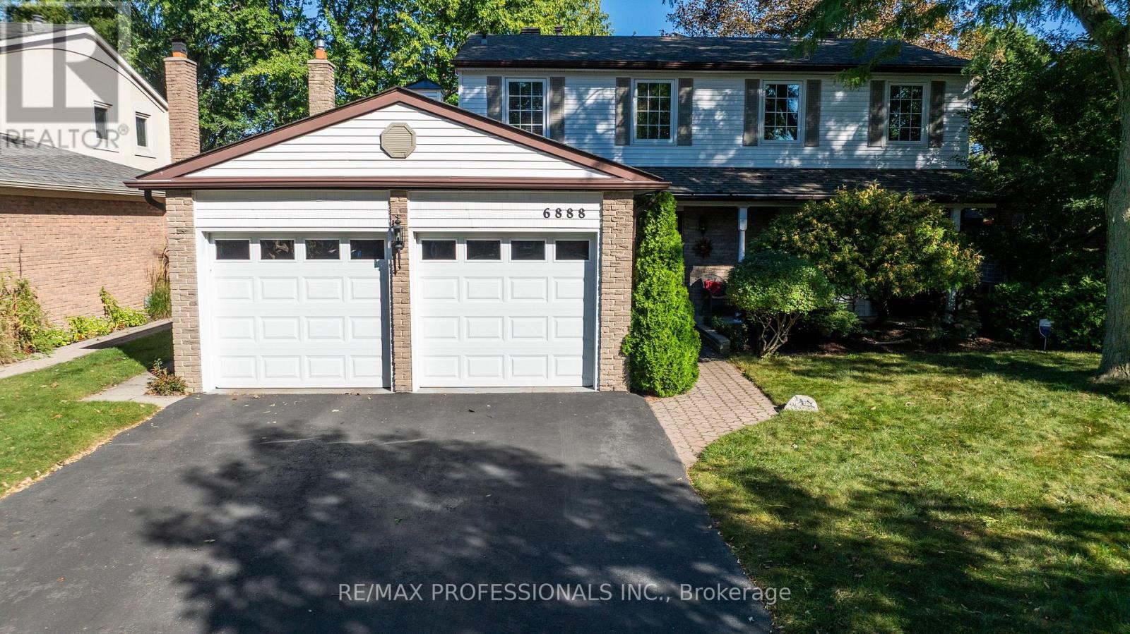 6888 BARRISDALE DRIVE Property Photo 1