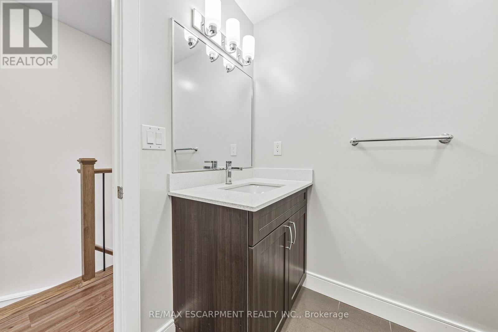 211 - 2061 Prospect Street Property Photo 11