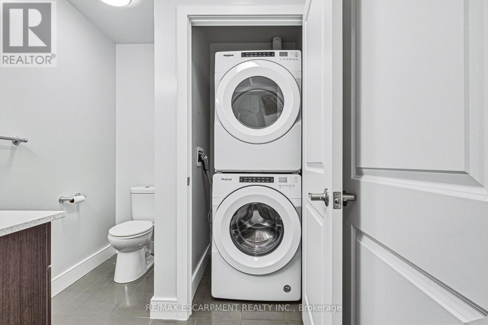 211 - 2061 Prospect Street Property Photo 13