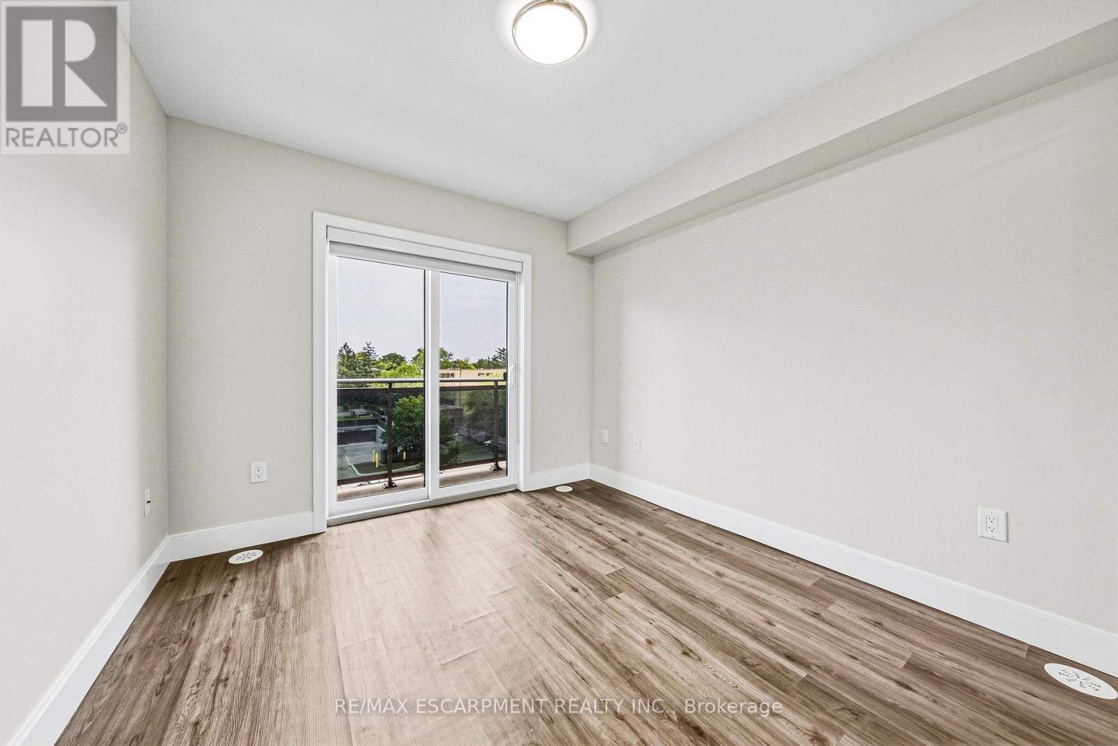 211 - 2061 Prospect Street Property Photo 14