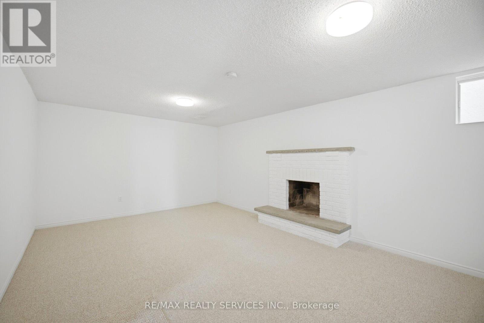 33 Hesp Drive Property Photo 16