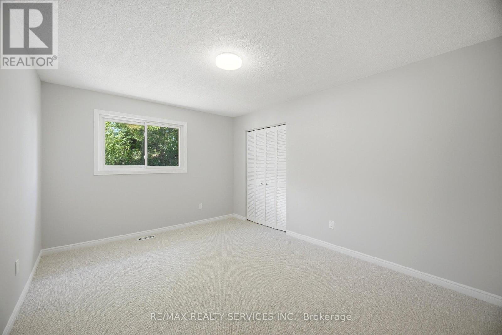 33 Hesp Drive Property Photo 24