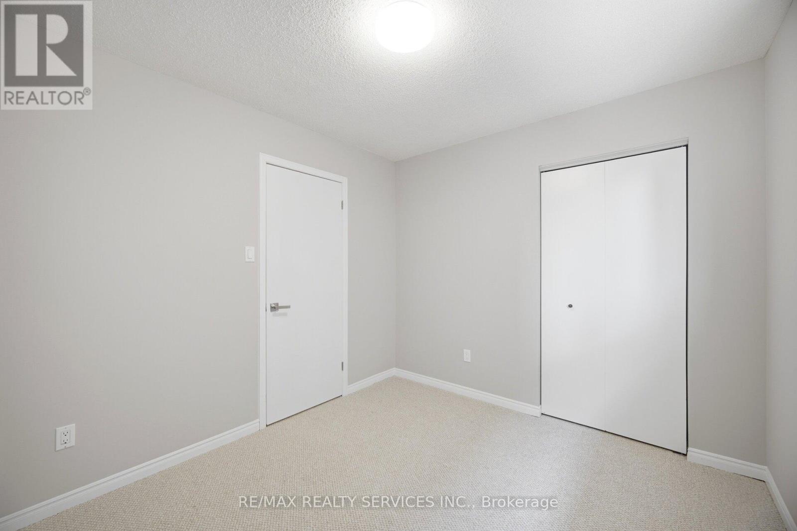 33 Hesp Drive Property Photo 29