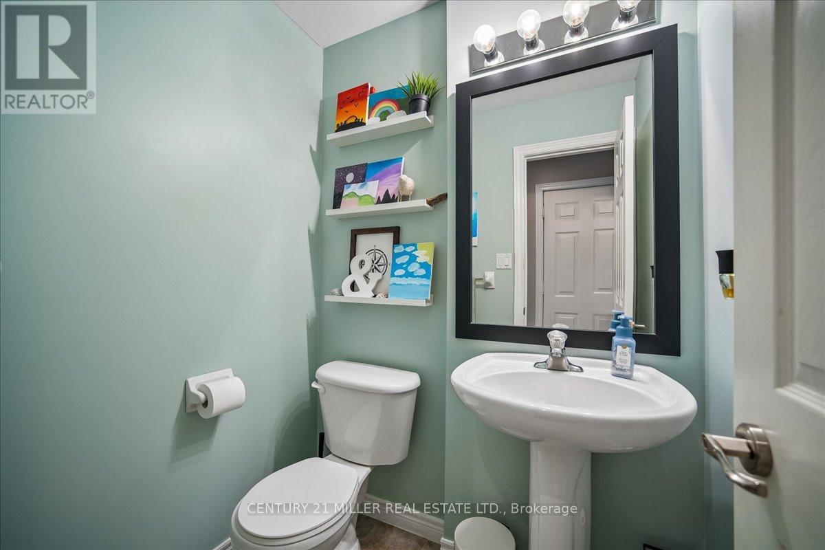 2400 Sequoia Way Property Photo 19