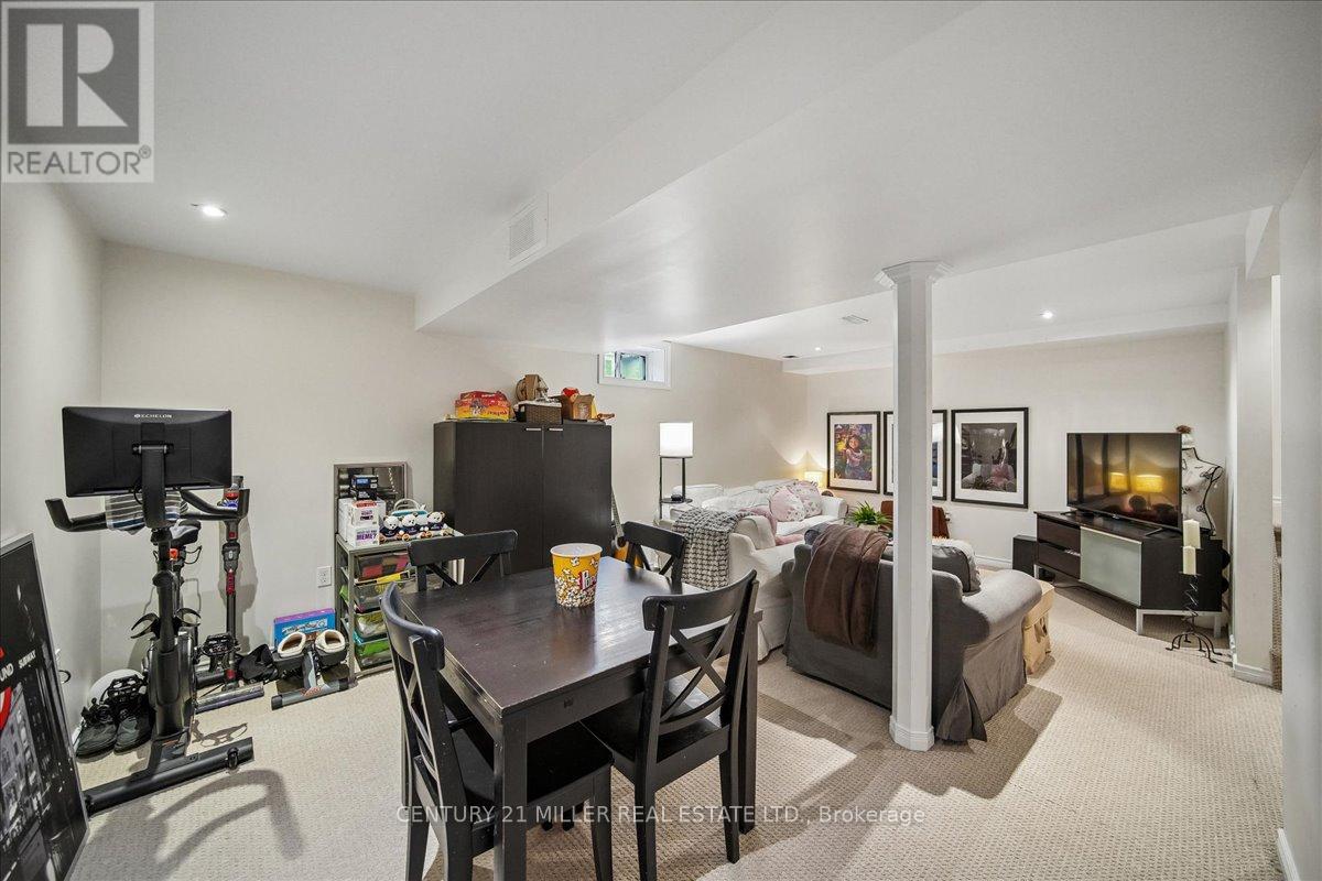 2400 Sequoia Way Property Photo 29