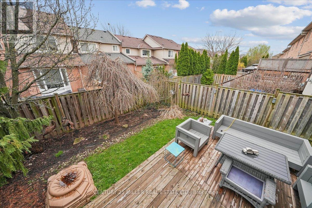2400 Sequoia Way Property Photo 34