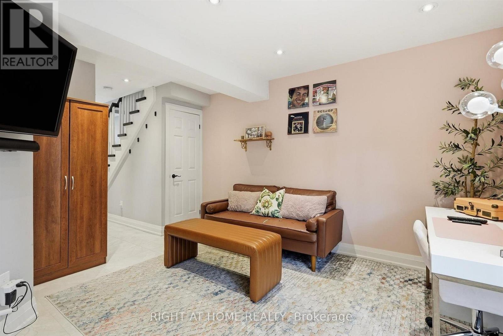 45 - 4101 Westminster Place Property Photo 3