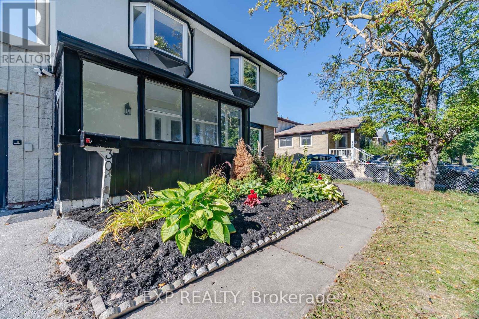 30 Herkley Drive Property Photo 3