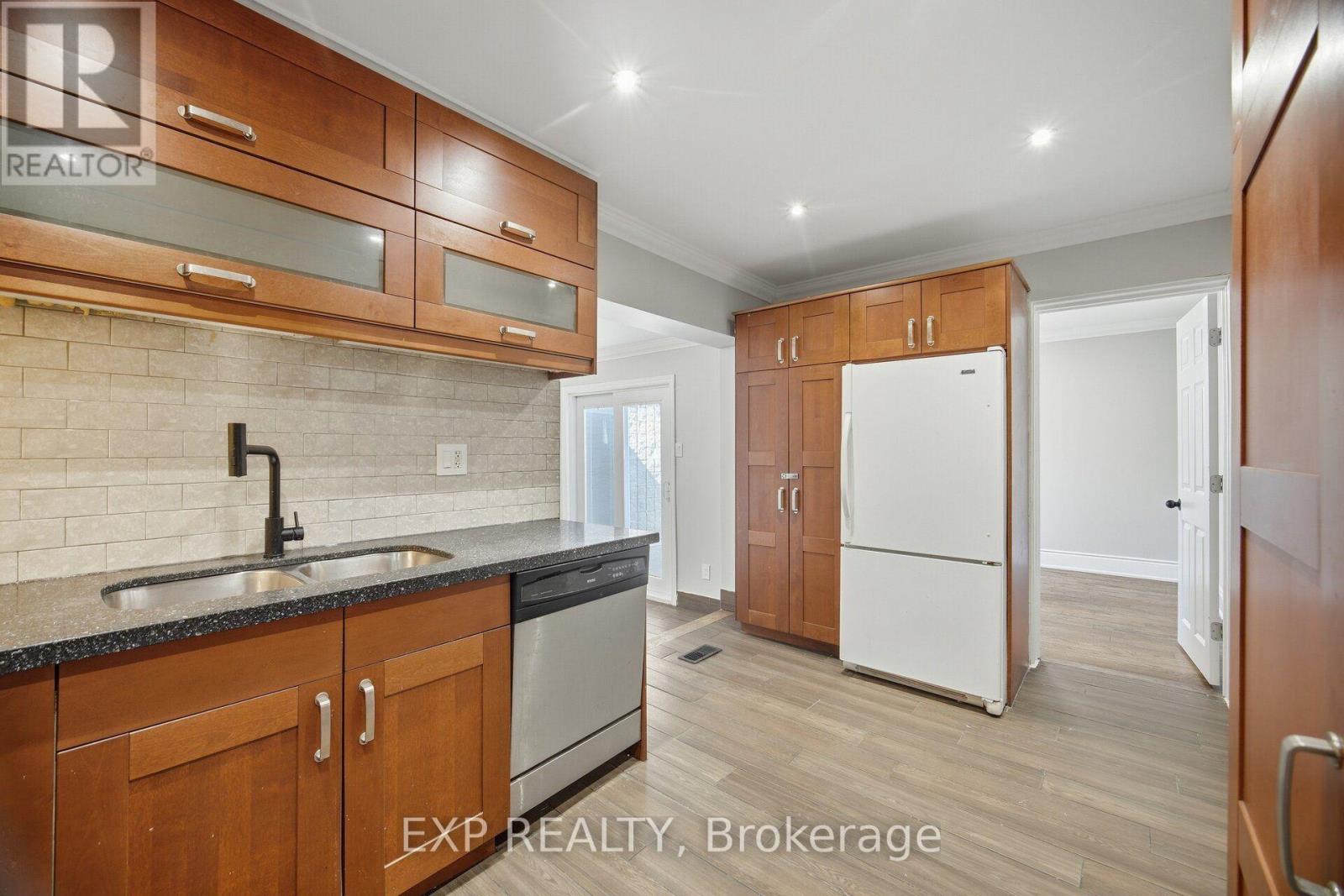 30 Herkley Drive Property Photo 12