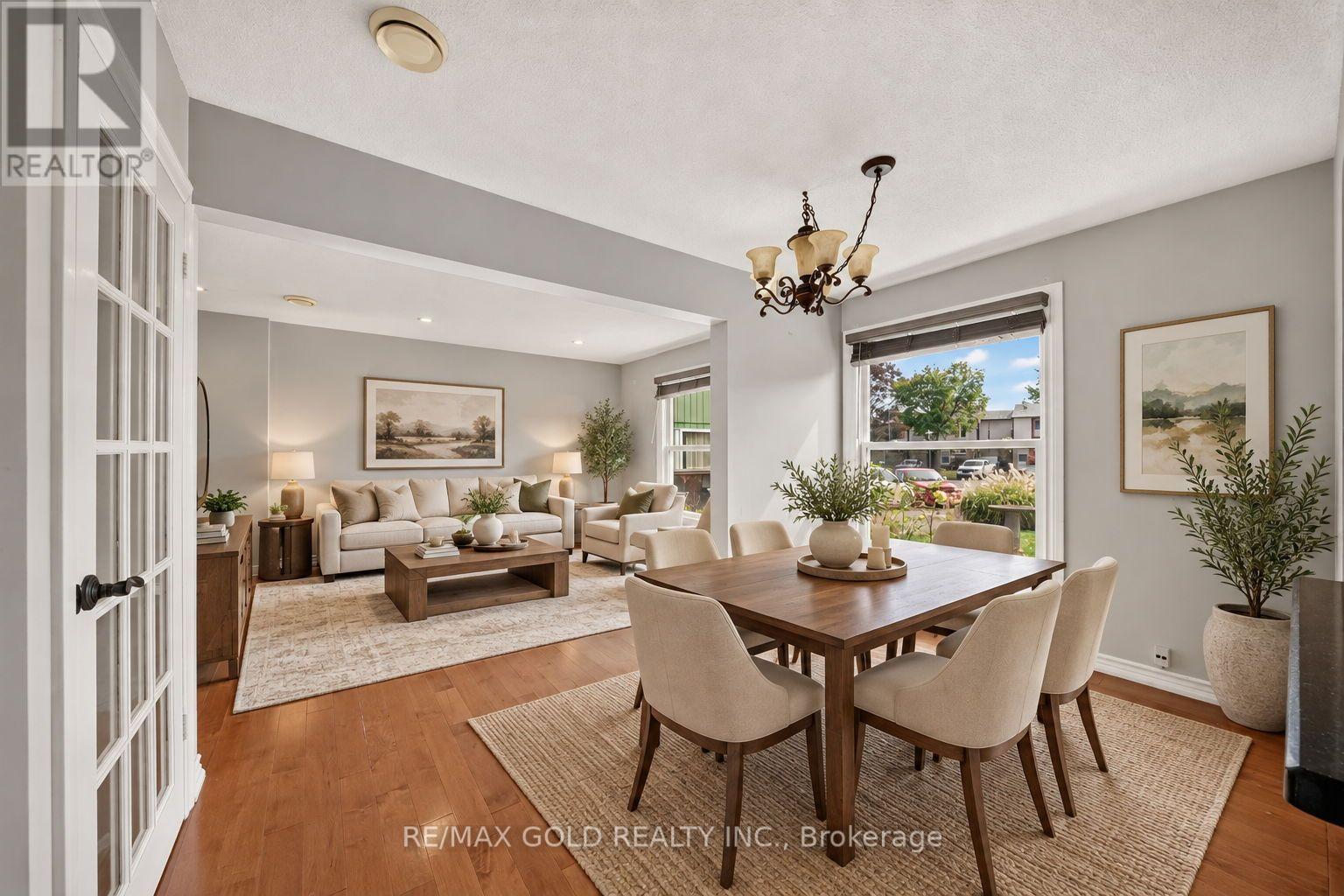 6 Jennifer Square Property Photo 12