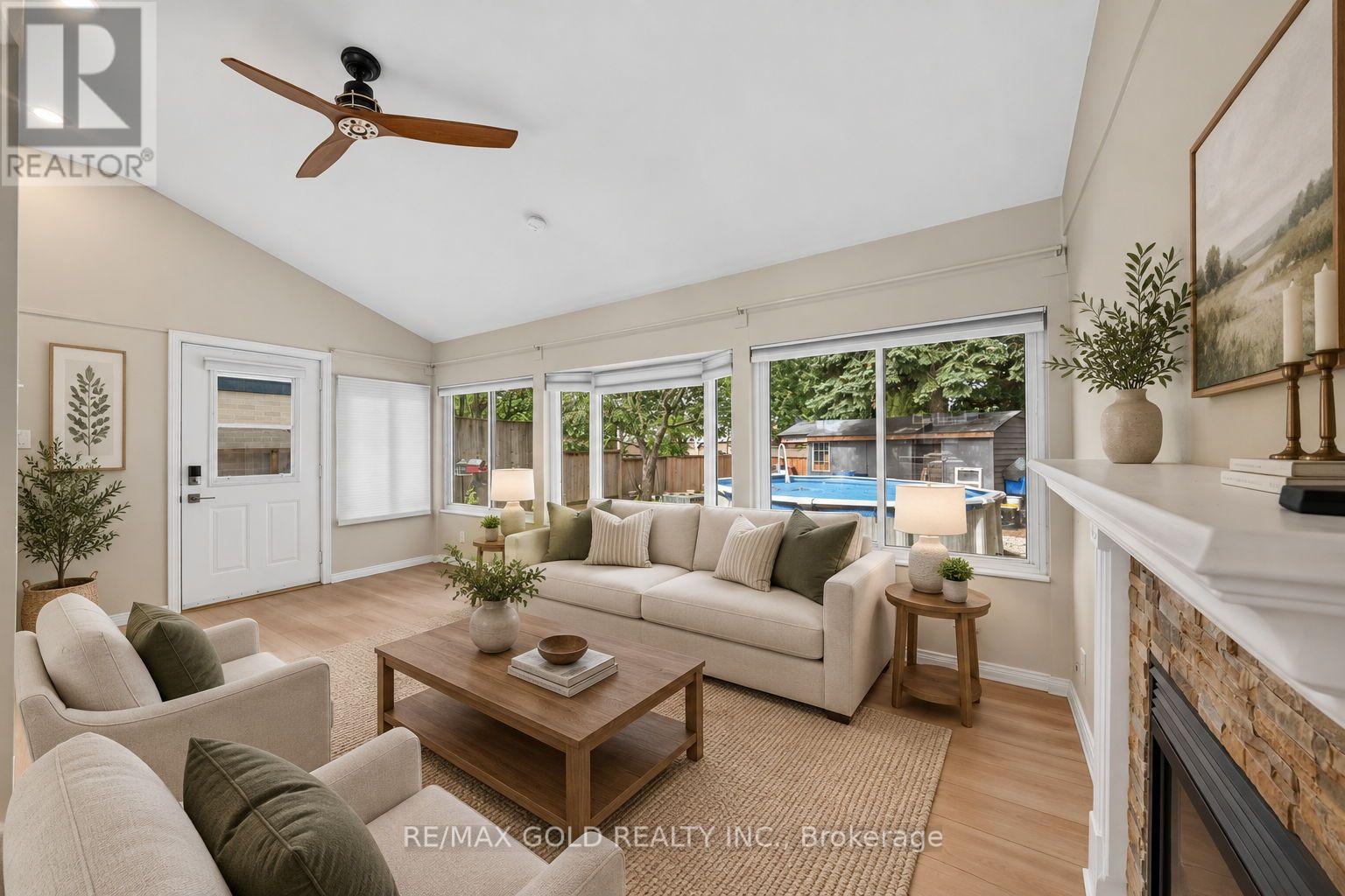 6 Jennifer Square Property Photo 16