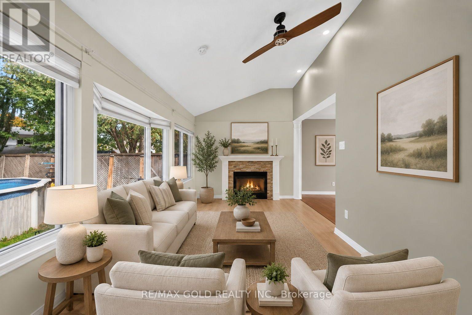 6 Jennifer Square Property Photo 17