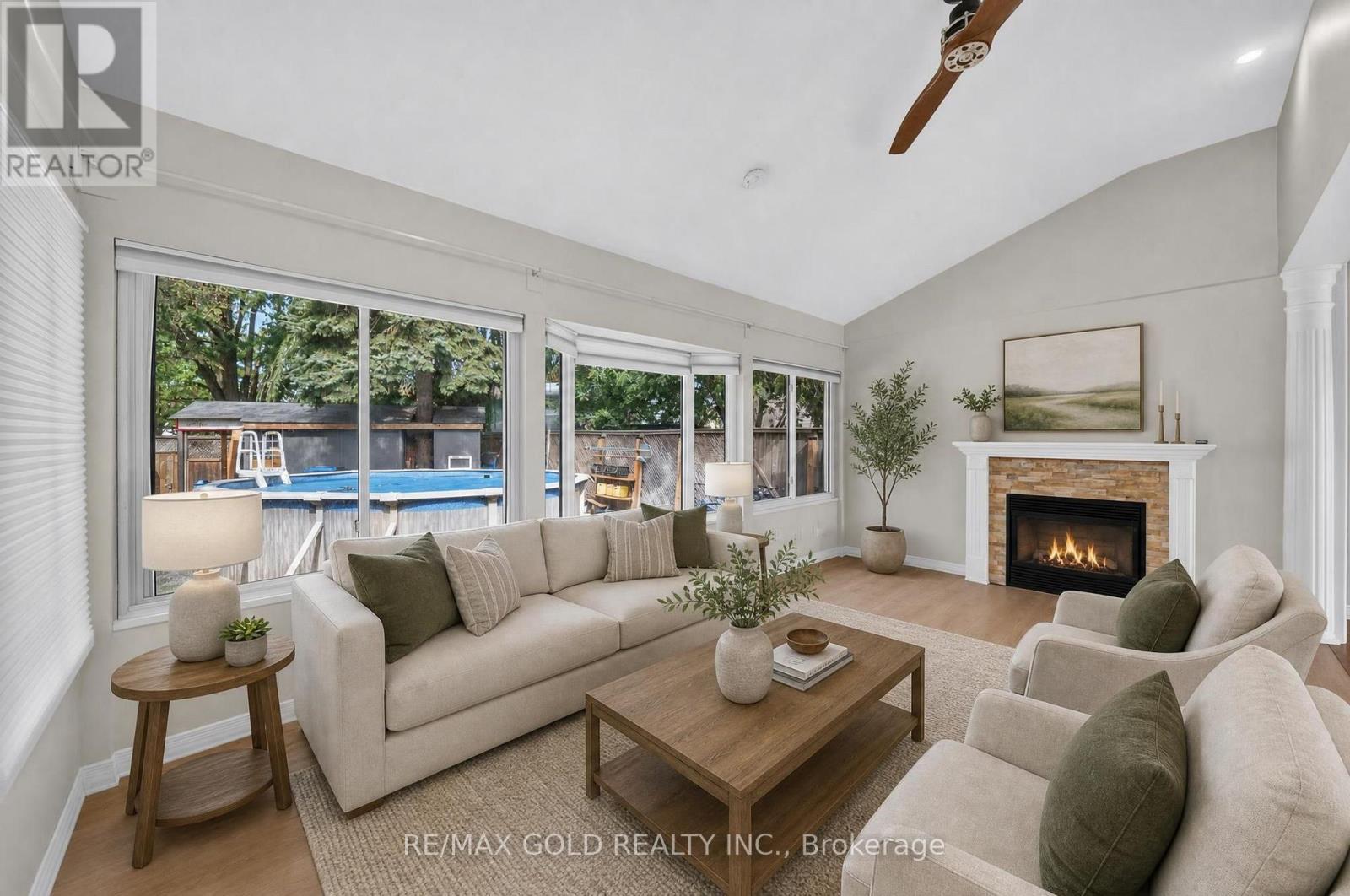 6 Jennifer Square Property Photo 18