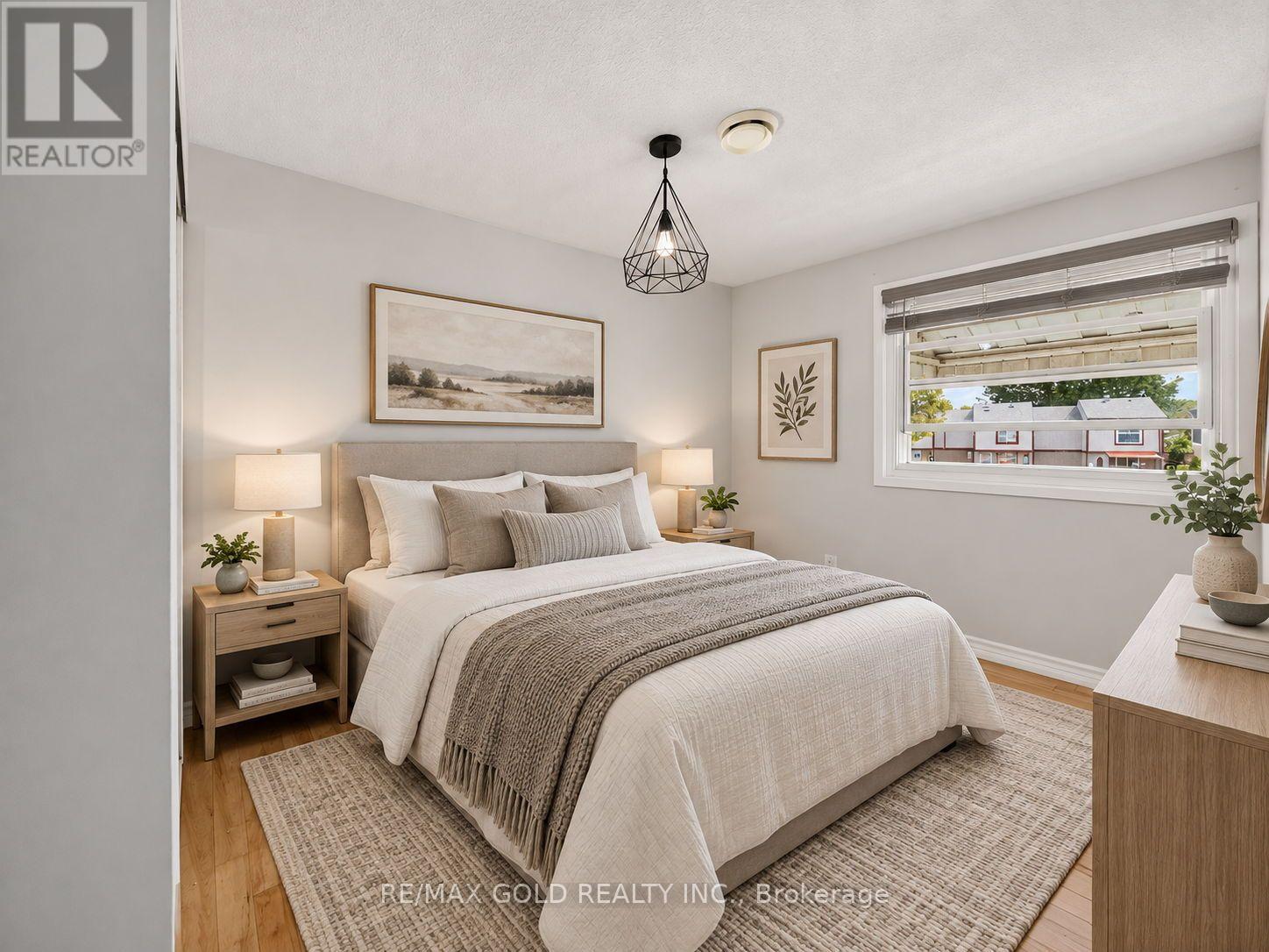 6 Jennifer Square Property Photo 27