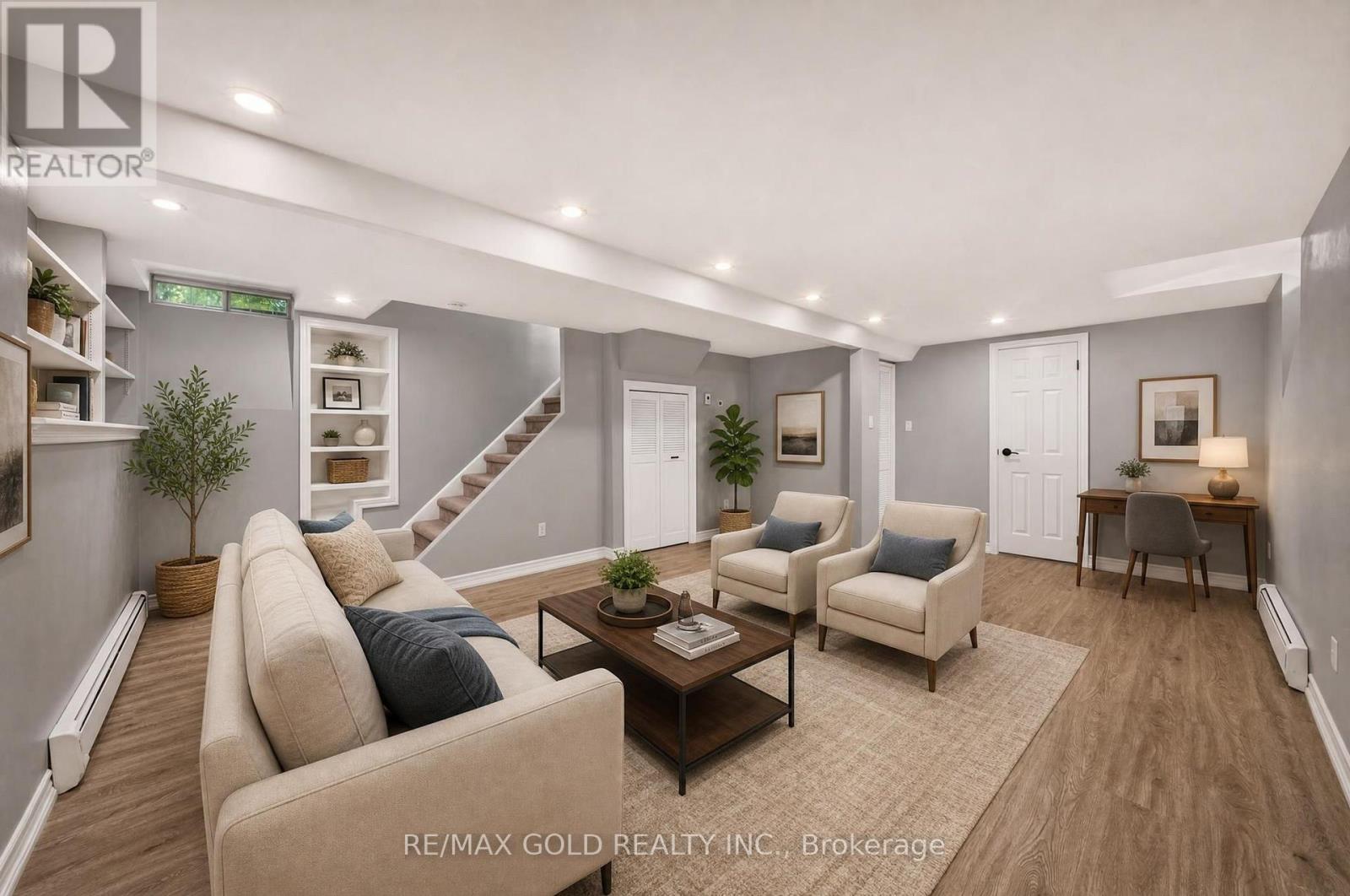6 Jennifer Square Property Photo 29