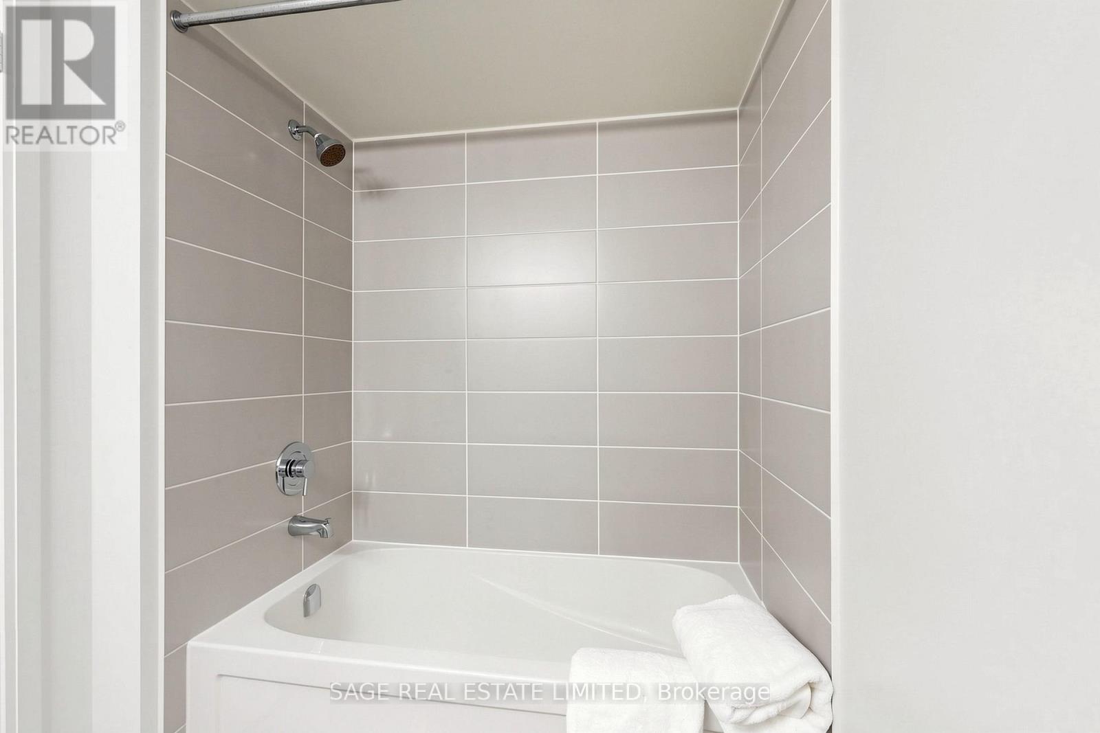 605 - 1 Michael Power Place Property Photo 22