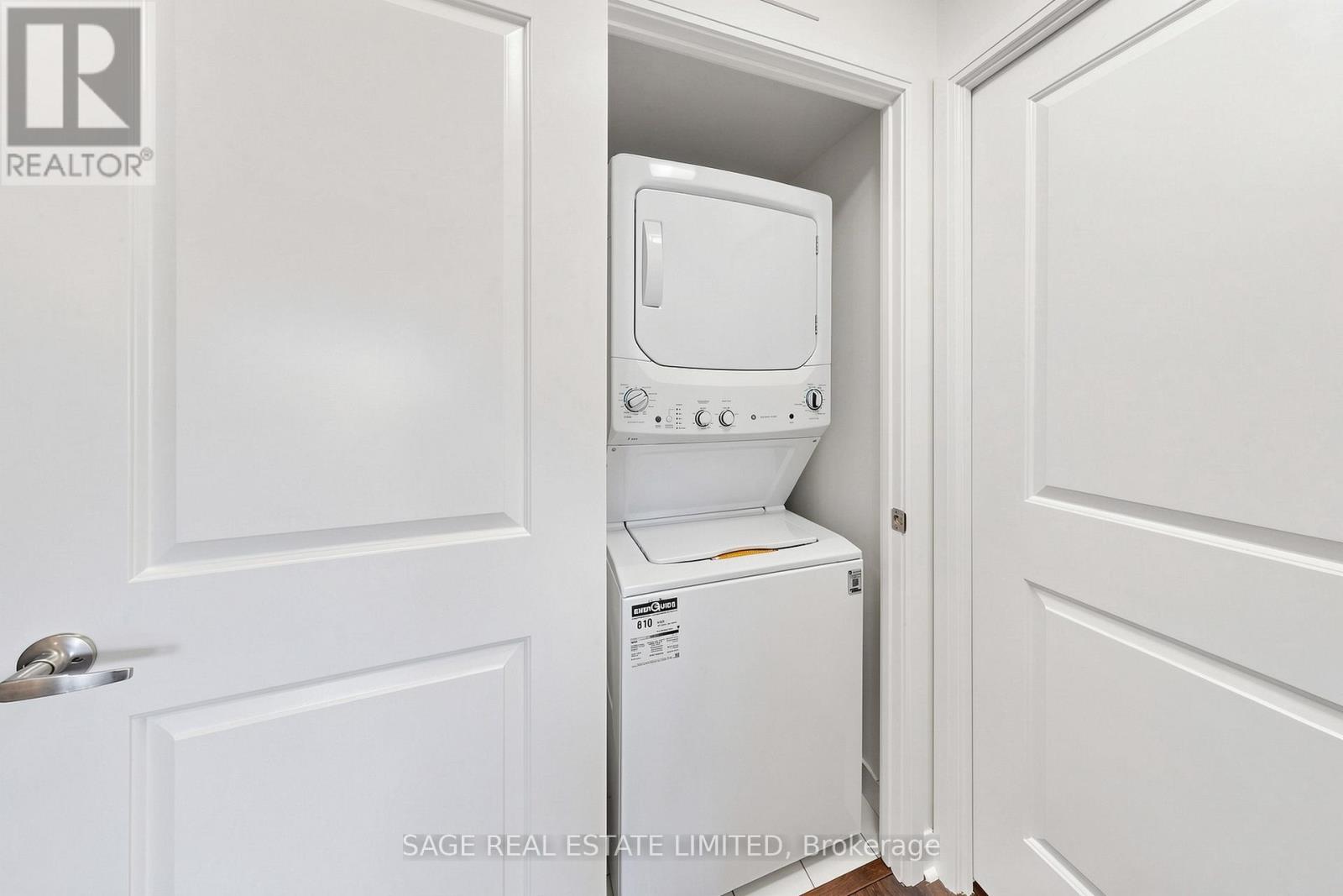 605 - 1 Michael Power Place Property Photo 23