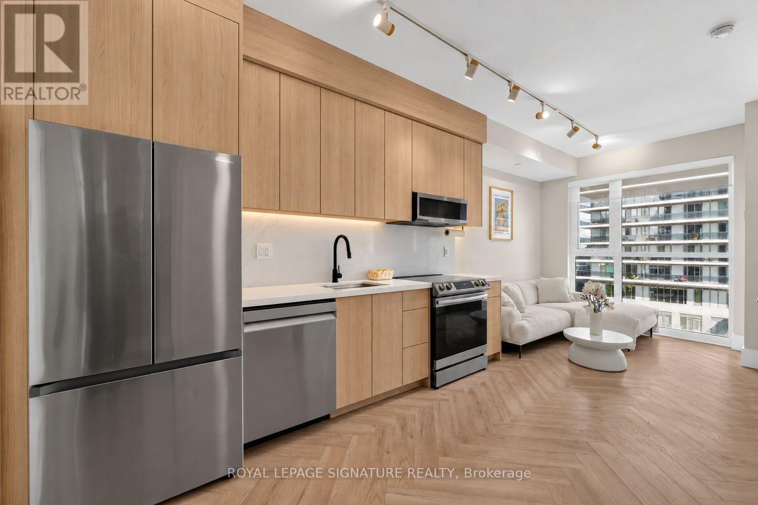 706 - 33 Shore Breeze Drive Property Photo 1