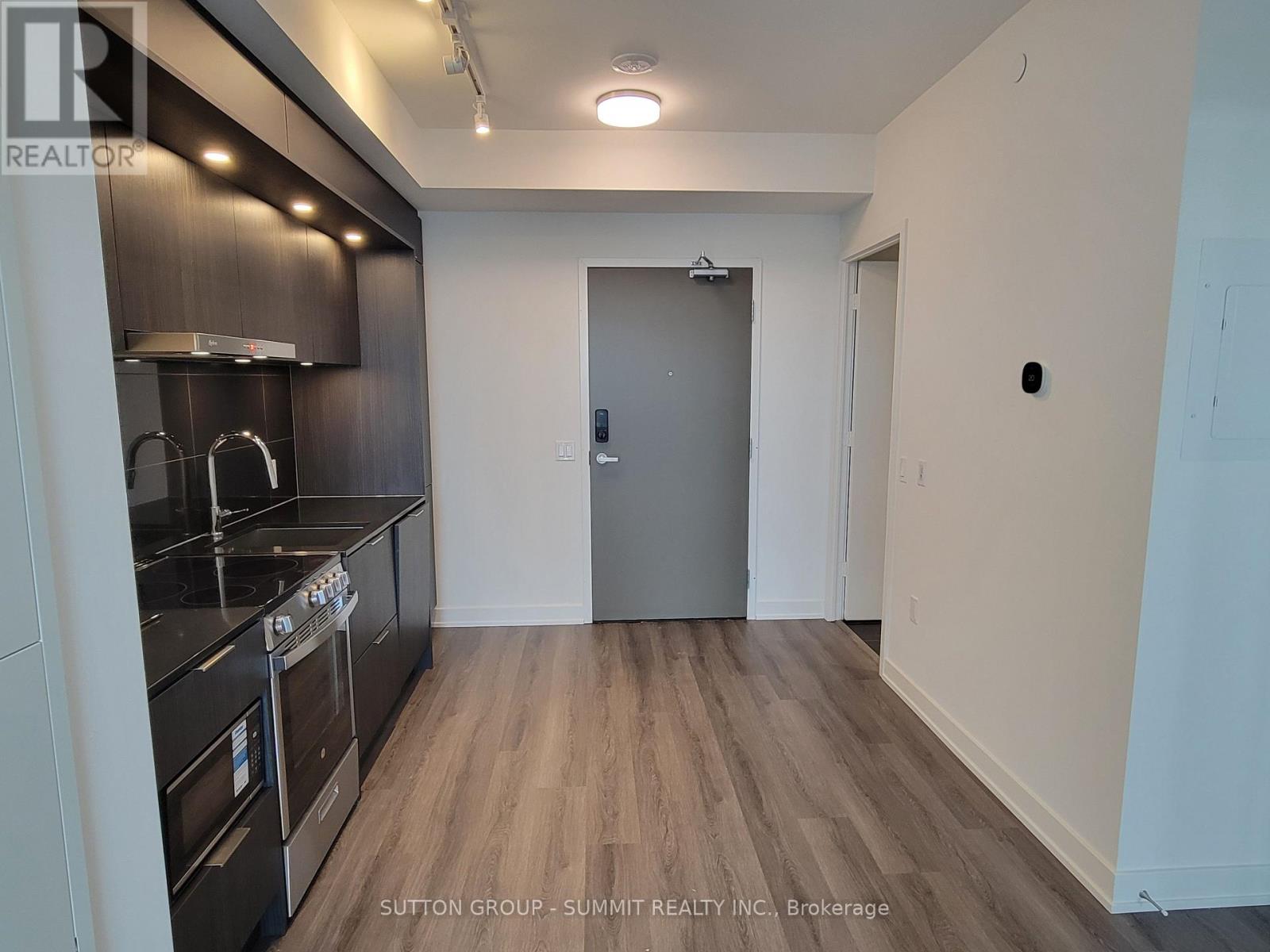 5903 - 448 Burnhamthorpe Road W Property Photo 15