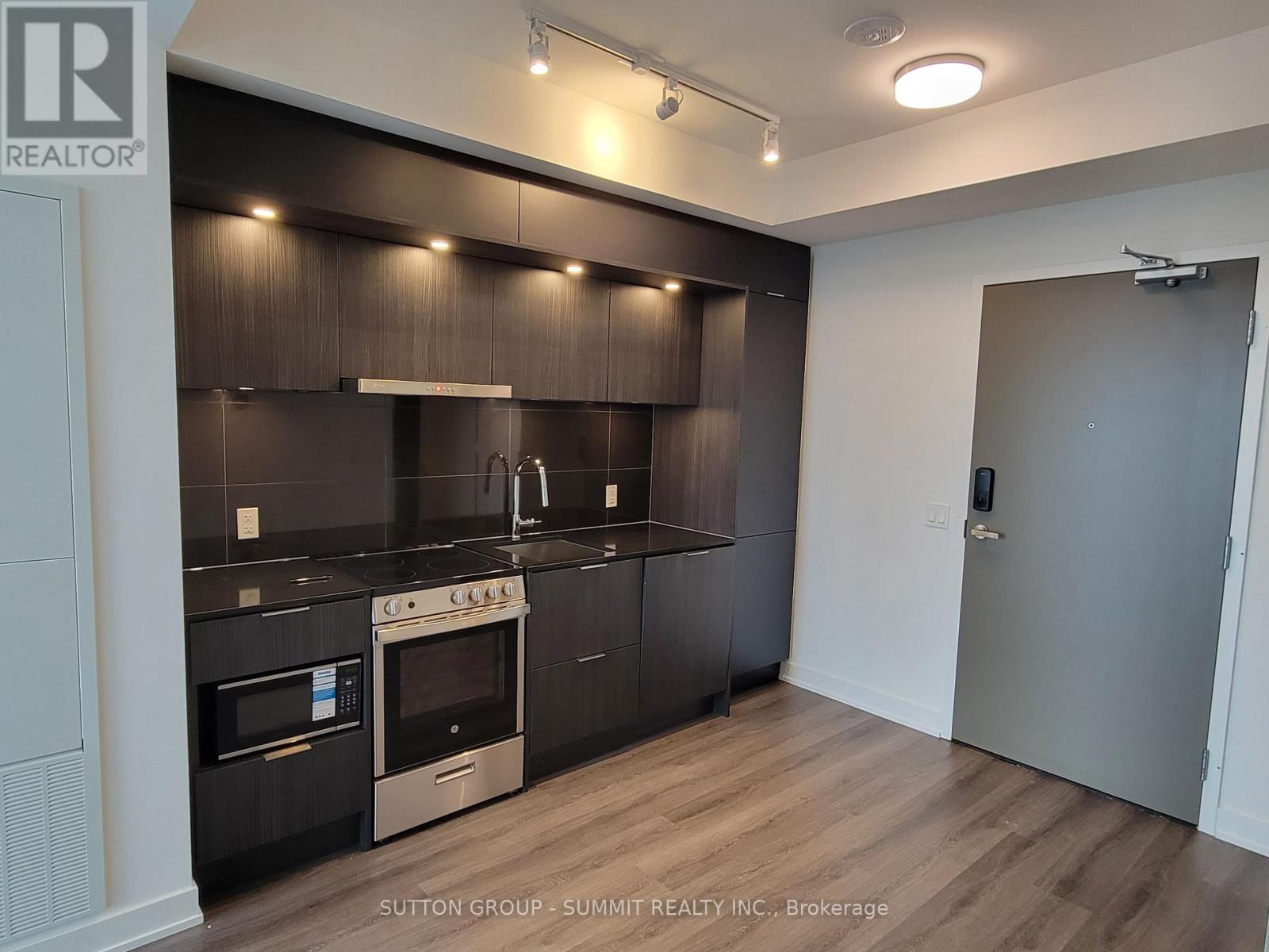 5903 - 448 Burnhamthorpe Road W Property Photo 16