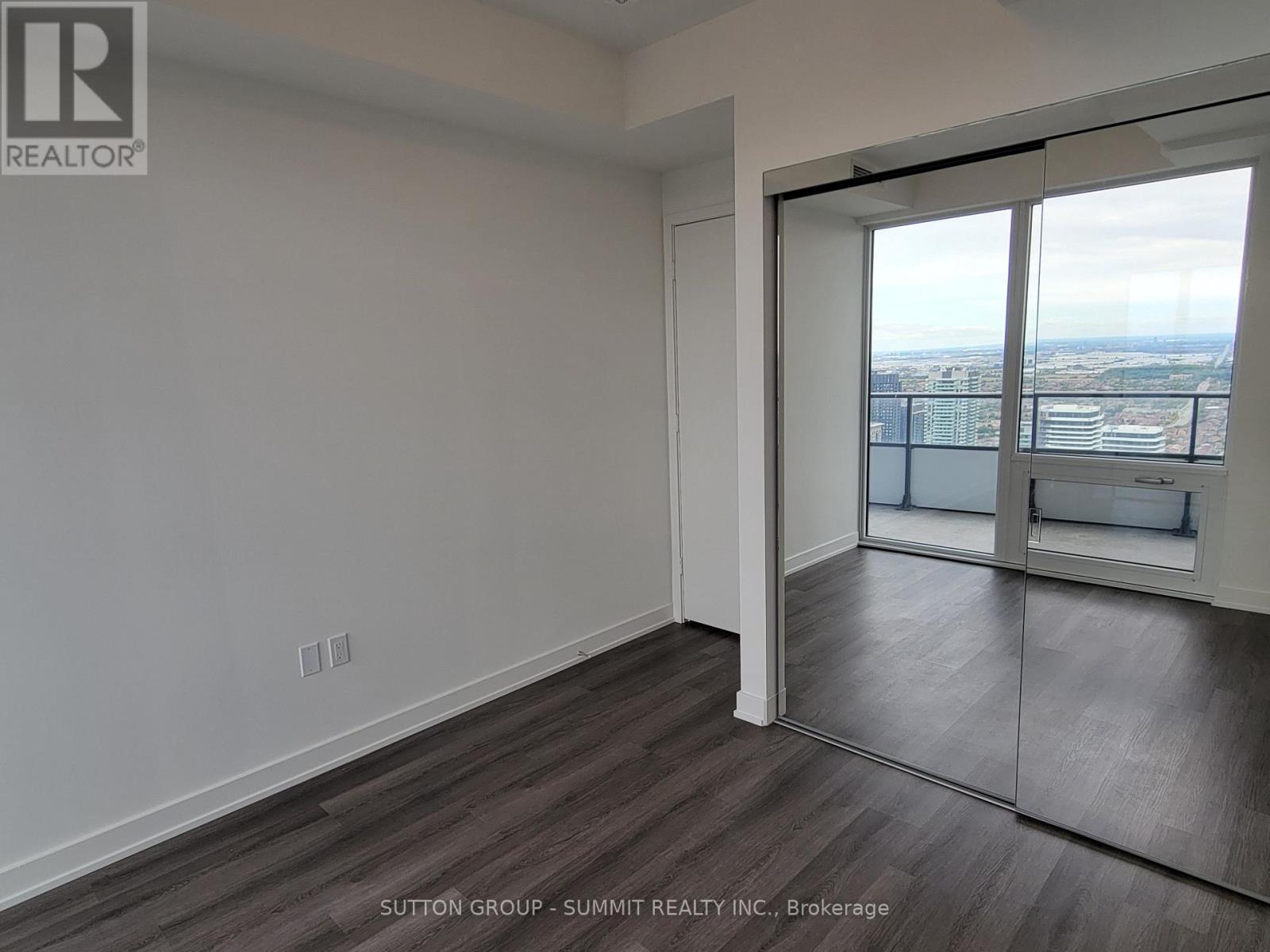 5903 - 448 Burnhamthorpe Road W Property Photo 20