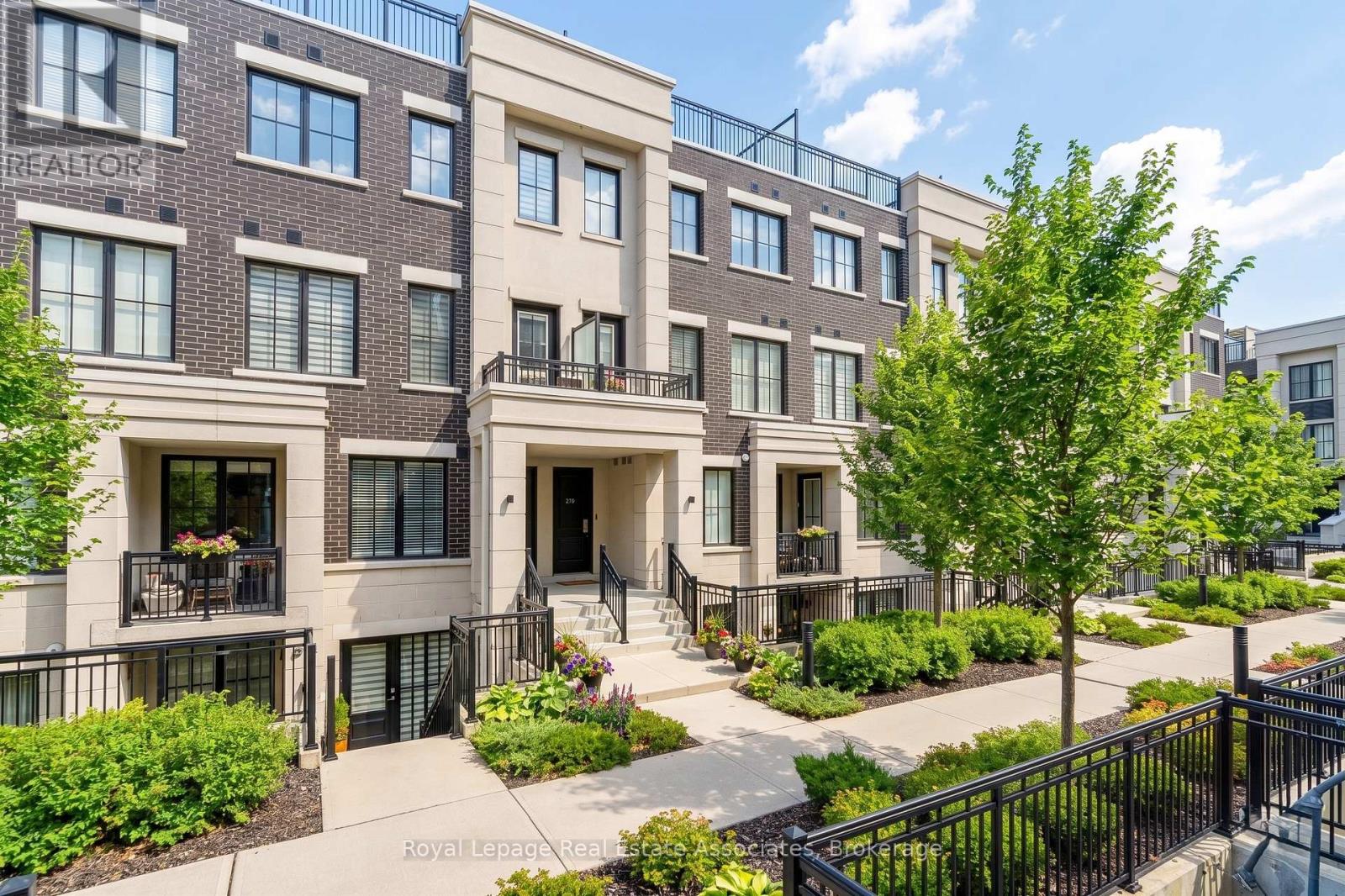511 - 657 CRICKLEWOOD DRIVE