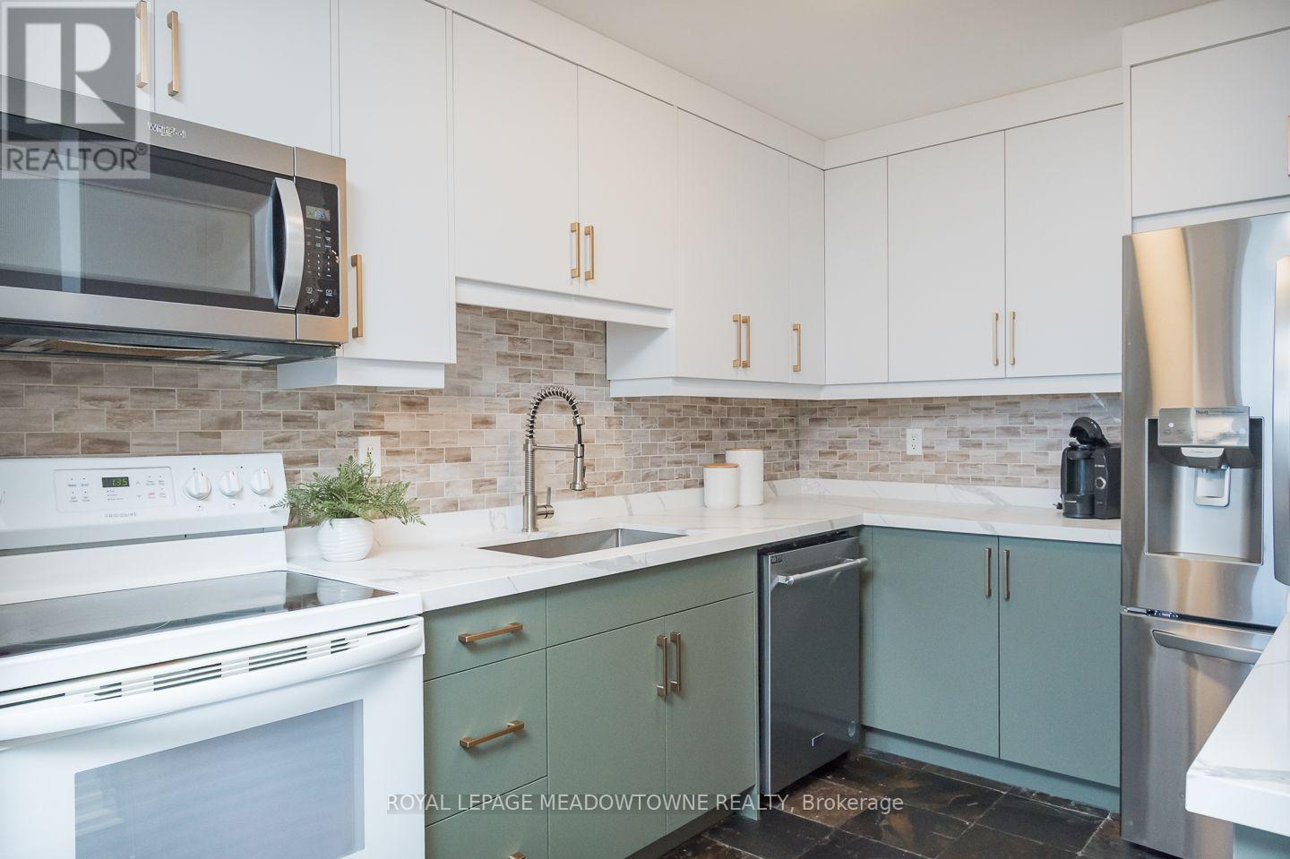 704 - 81 Millside Drive Property Photo 8