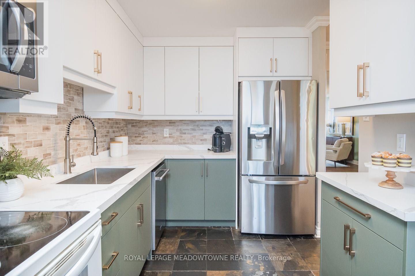 704 - 81 Millside Drive Property Photo 9