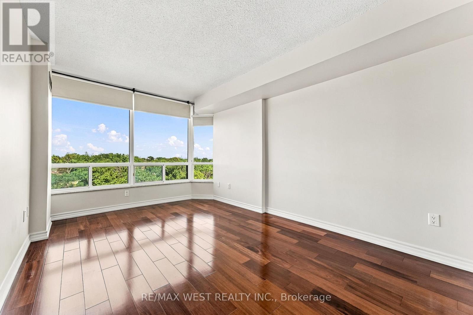 1009 - 1320 Islington Avenue Property Photo 14