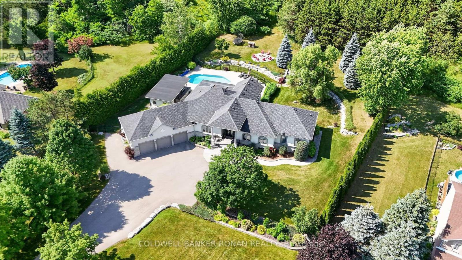 9 MORAINE PLACE