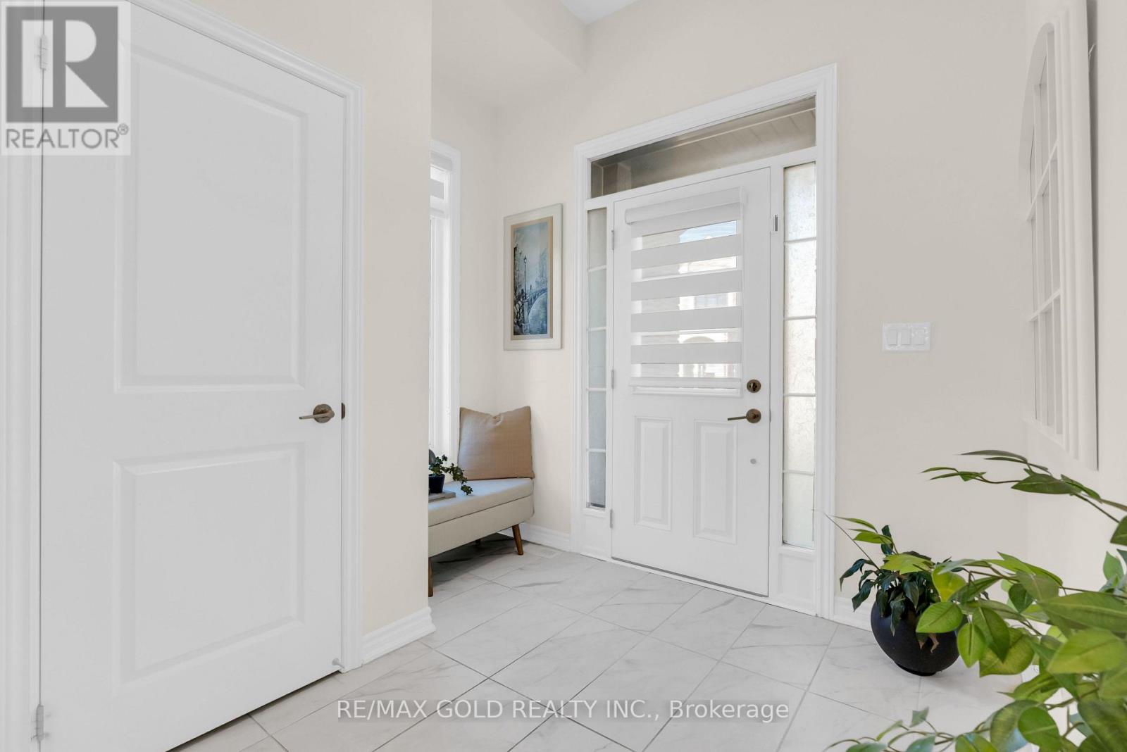 472 Celandine Terrace Property Photo 4