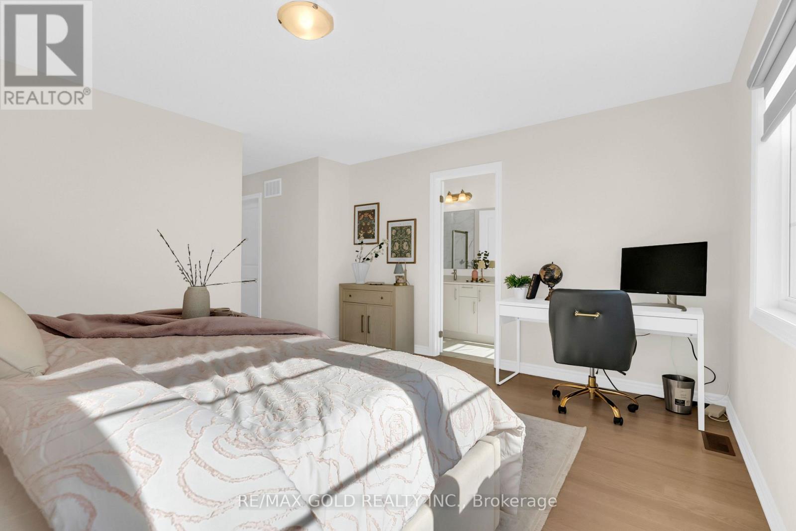 472 Celandine Terrace Property Photo 24
