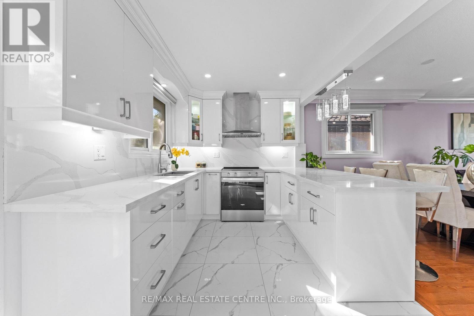 27 Jefferson Road Property Photo 14