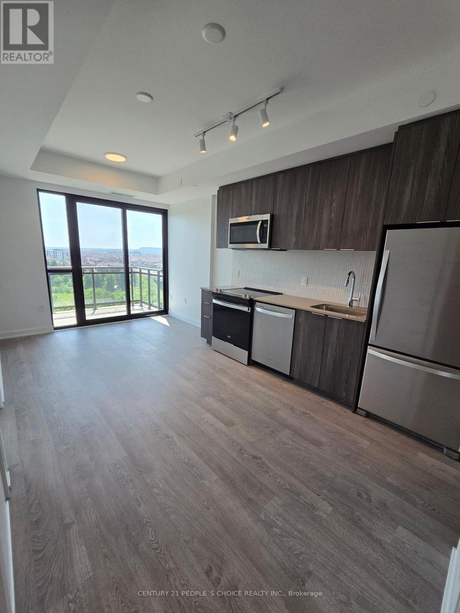702 - 740 Whitlock Avenue Property Photo 8