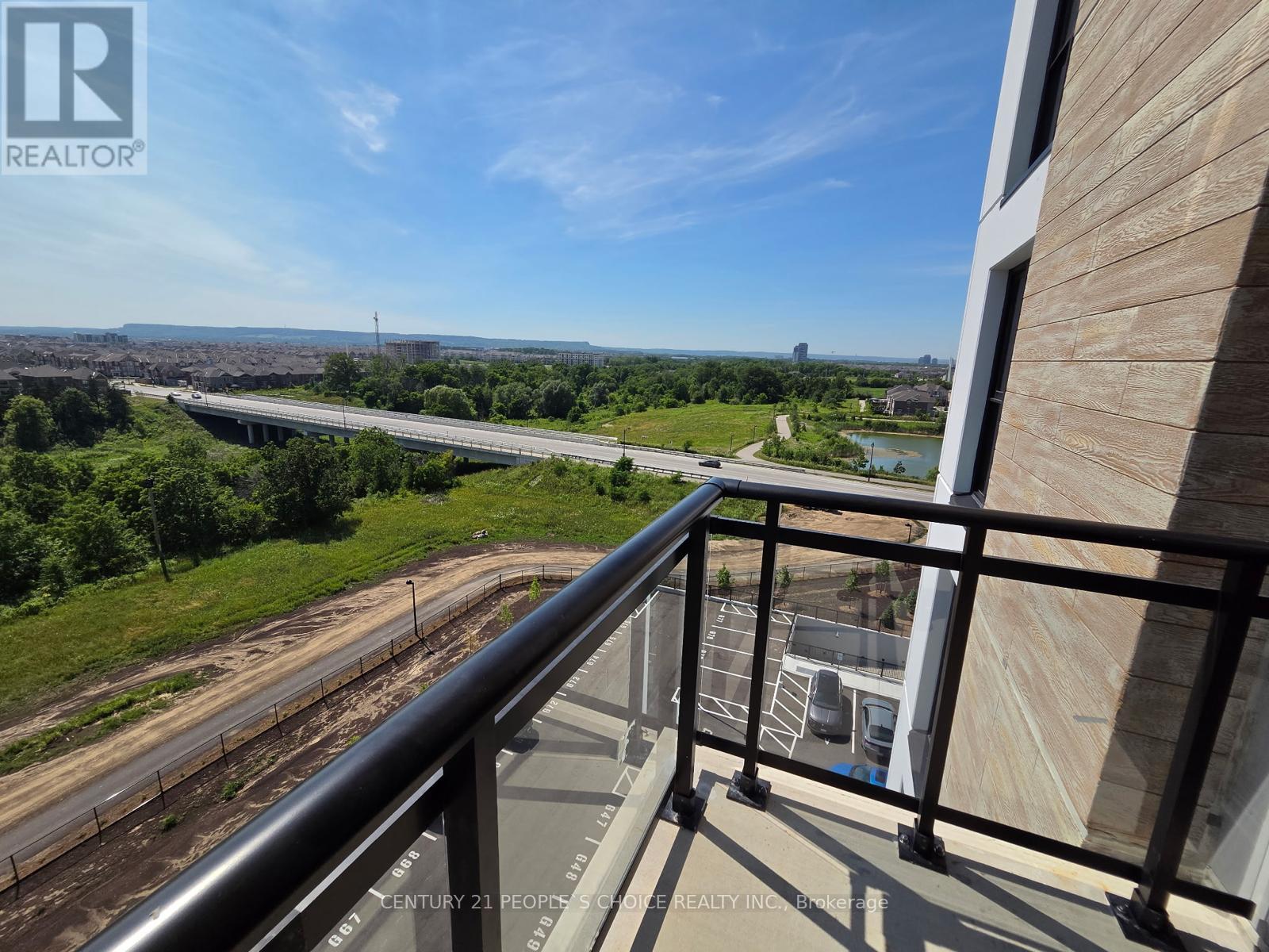 702 - 740 Whitlock Avenue Property Photo 12