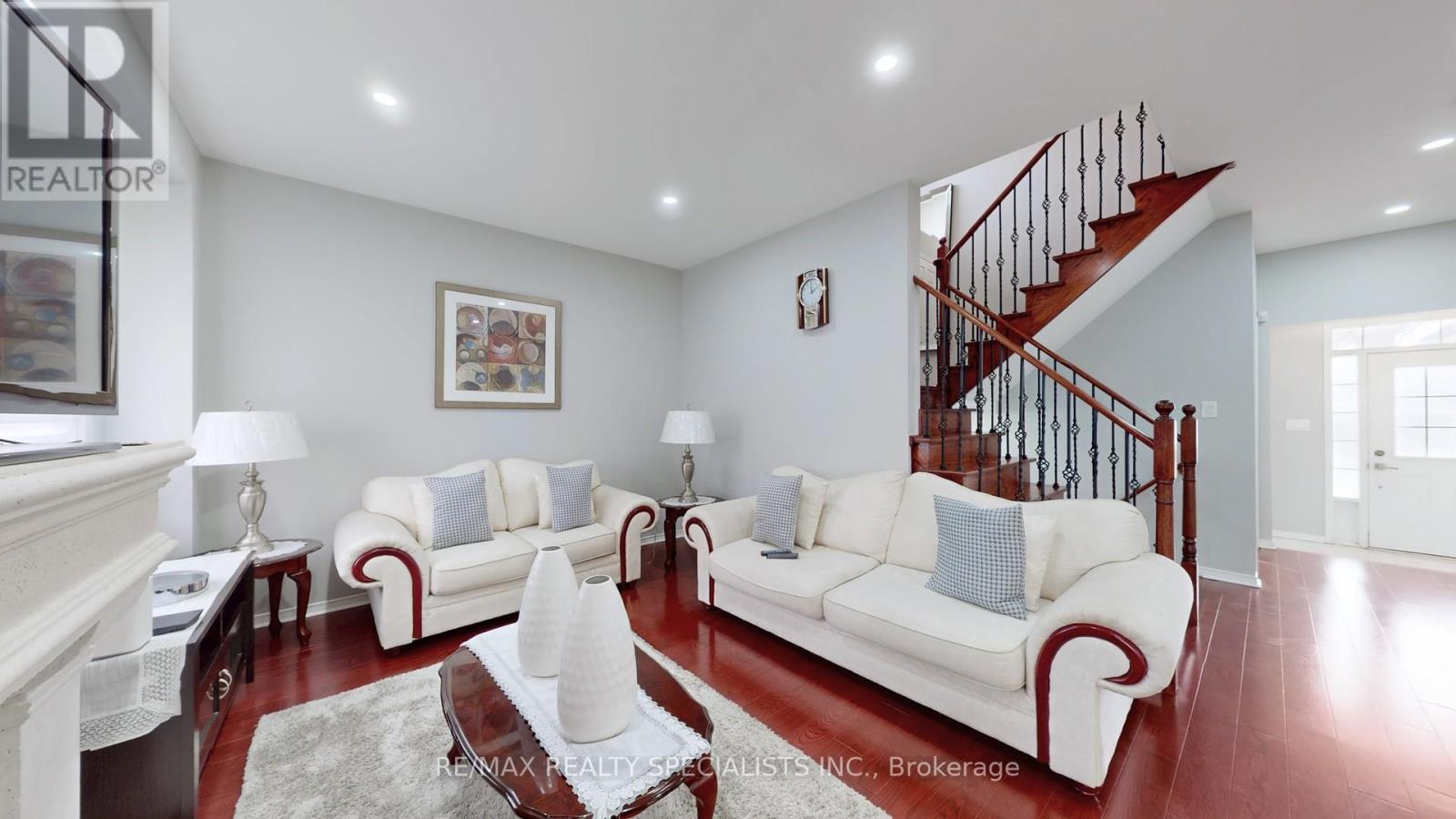 13 Ledgerock Road Property Photo 5